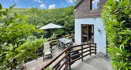 Ferienhaus mit einer Aussicht auf das Tal