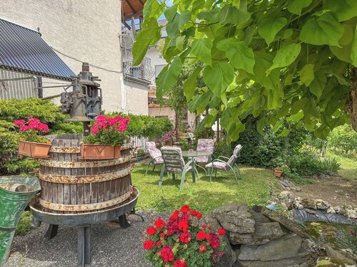 Stay at the wine-farmer, directly at the Moselle