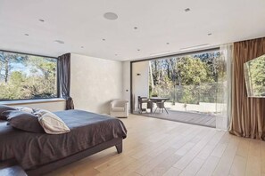 6 soverom, strykejern/-brett, wi-fi og sengetøy