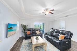 Smart TV - Elegant luxury condo close to Disney and Universal parks (Reunion)