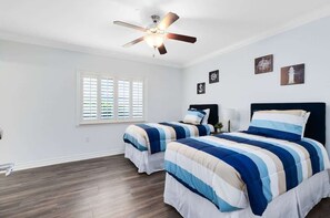 3 bedrooms, iron/ironing board, travel crib, free WiFi