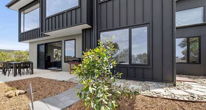 Self Contained Studio I Ocean Views