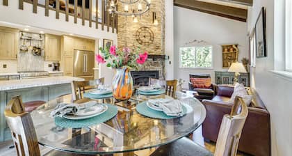 Walk to Diamond Peak: Luxe Chalet w/ Mtn-View Deck