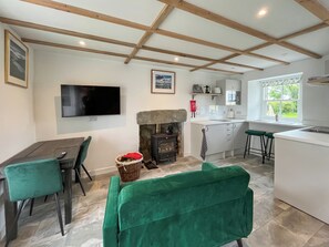 Interior - Landberrick Farm Bothy 1 (Whauphill)