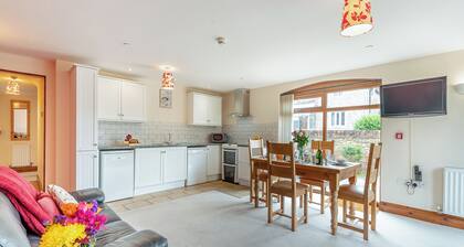 2 bedroom accommodation in Blandford Forum