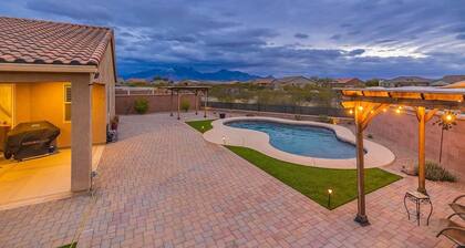 "Charming Escape - Stunning House a La Fortaleza del Canyon a Tranquil Sahuarita