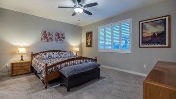 3 bedrooms, desk, iron/ironing board, travel cot