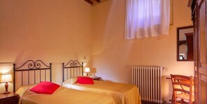 2 habitaciones, wifi gratis y ropa de cama 