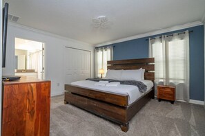 4 bedrooms, iron/ironing board, WiFi, bed sheets