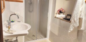 Shower, towels
