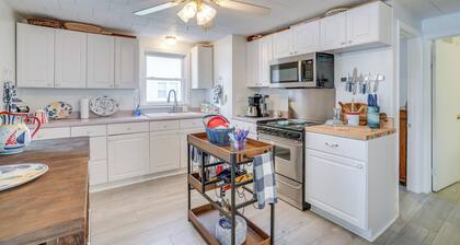 Dock & Kayak - Waterfront Retreat on Lake Gilead!
