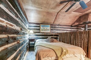 1 Schlafzimmer, Reisekinderbett, Bettwäsche