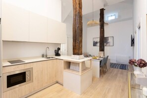 Fridge, microwave, coffee/tea maker, toaster