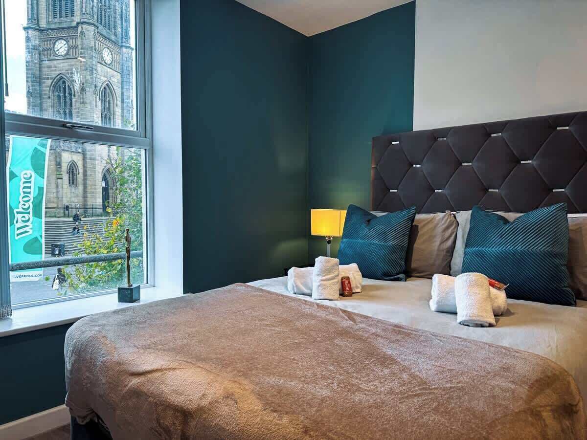 2 slaapkamers, een strijkplank/strijkijzer, reisbedje, wifi