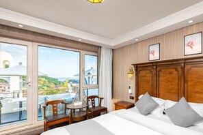 Doppia Signature, vista mare | Una scrivania, postazione laptop, Wi-Fi gratuito