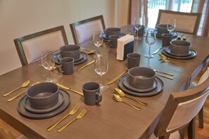 Dining - Cozy Huguenot Hideaway (Huguenot)