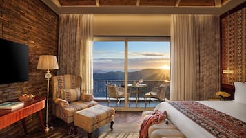 Superior Room, 1 King Bed (Superior Room) | Egyptian cotton sheets, premium bedding, down comforters