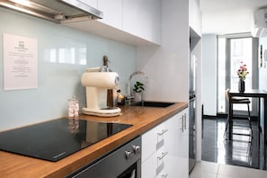 Private kitchen - Cozy Melbourne City Retreat (Melbourne)