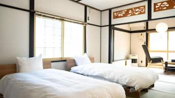 Quadruple Room, Non Smoking (1F-T) | Free WiFi