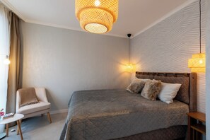 1 dormitorio, tabla de planchar con plancha, wifi gratis y ropa de cama