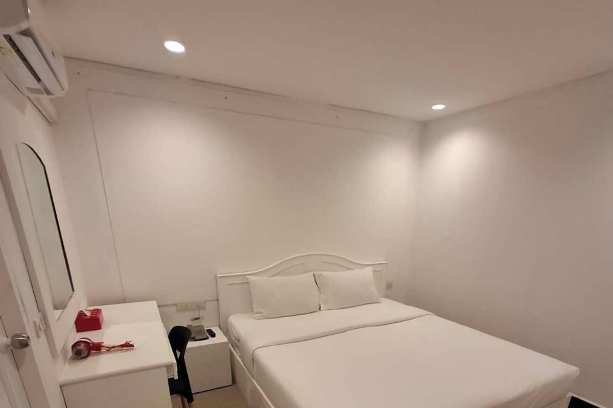 Chambre Double Standard | Bureau, Wi-Fi gratuit, draps fournis