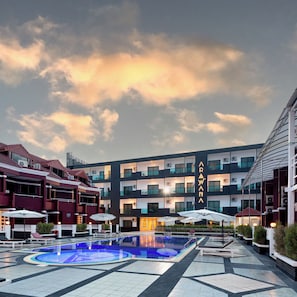 Outdoor pool - Arawana Express North Pattaya (Pattaya)