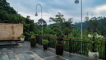 Grand Studio, Balcony, Valley View | View from room