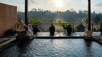 Grand Studio, Balcony, Valley View | Private pool