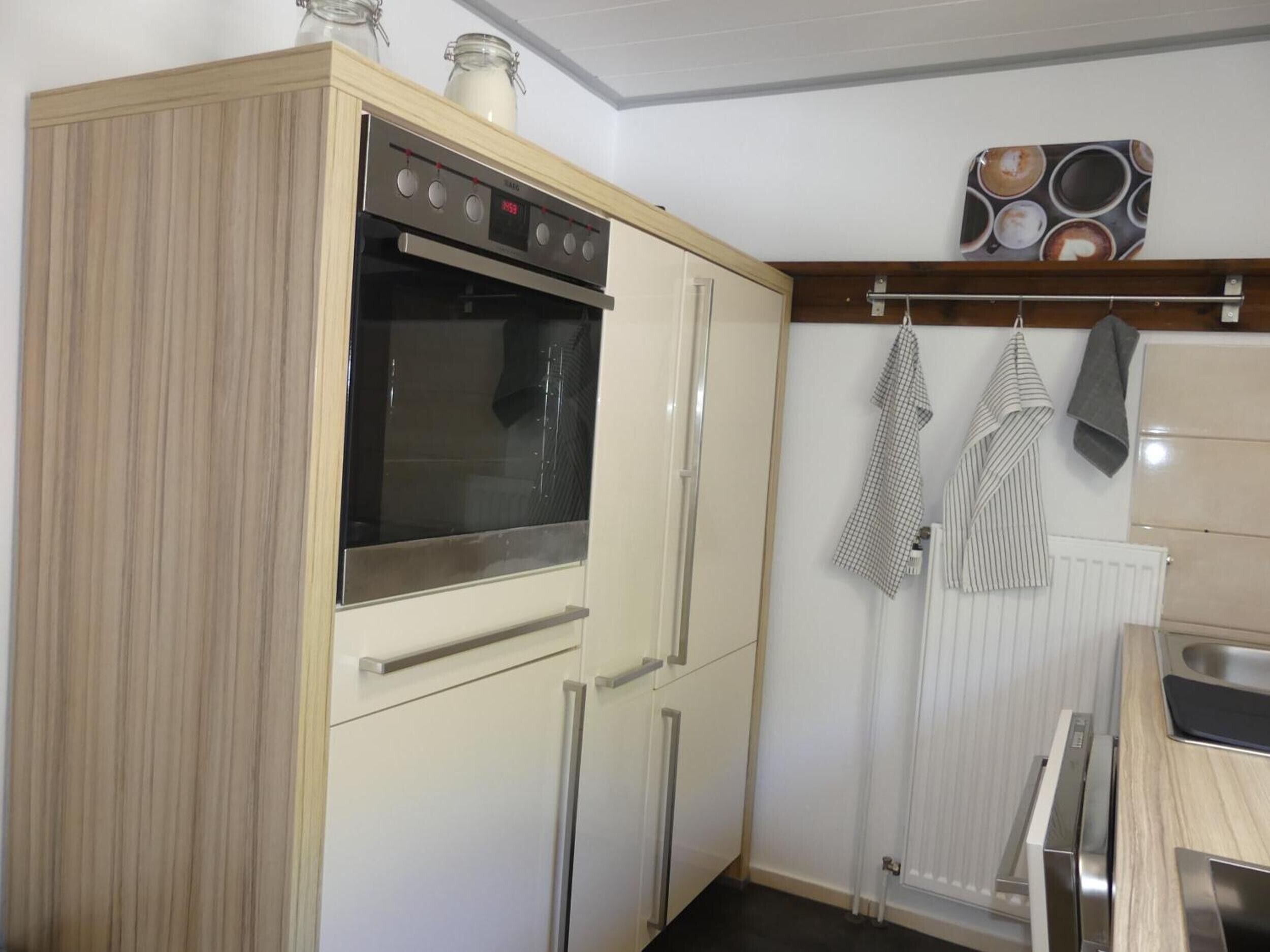 Køleskab, ovn, kogeplade, opvaskemaskine