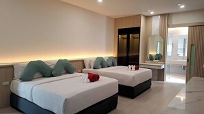 Hochwertige Bettwaren, kostenlose Minibar, Zimmersafe