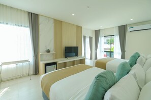 Assa Pool Villa (Lilyn) 10 Adults 4 Childs