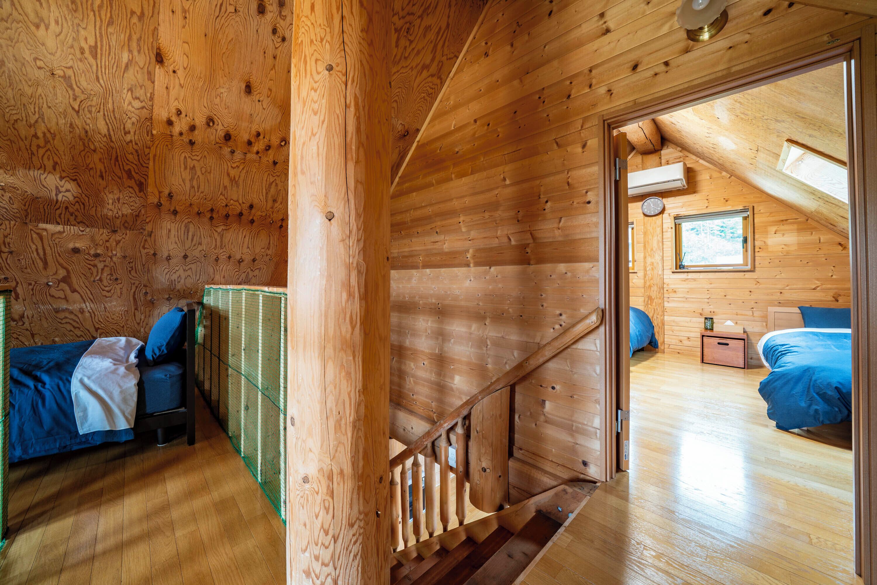 アイロン / アイロン台、WiFi (無料)、ベッドシーツ