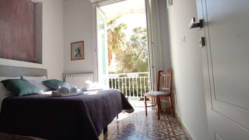 Appartamento, balcone, vista città | Biancheria da letto di alta qualità, con stile personalizzato