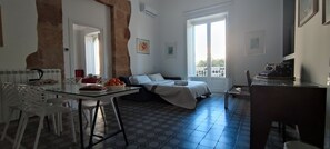 Departamento superior, balcón, vista a la ciudad | Comedor