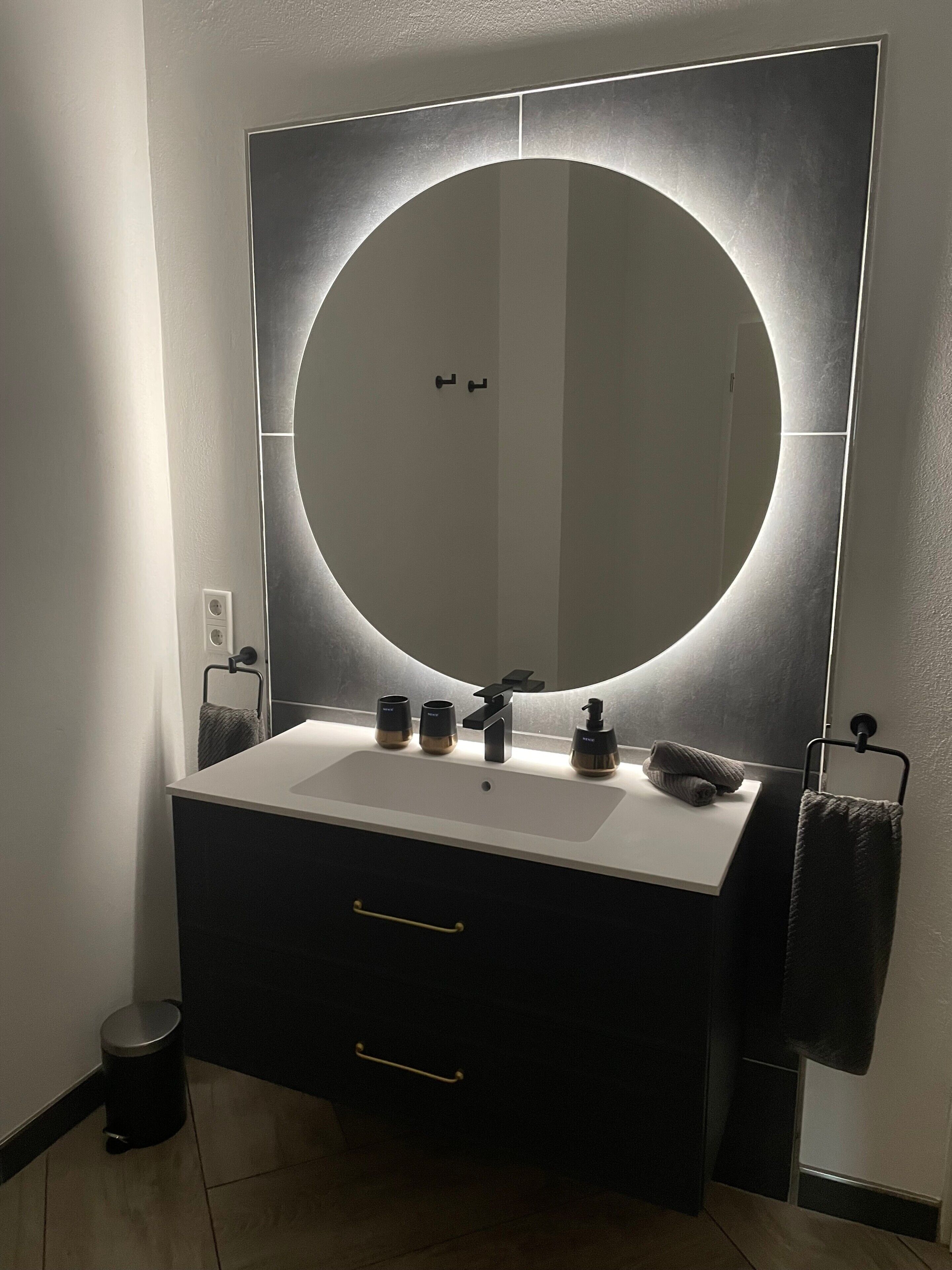 Doccia, asciugacapelli, asciugamani