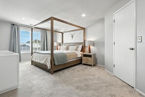 4 chambres, fer et planche à repasser, Wi-Fi, draps fournis