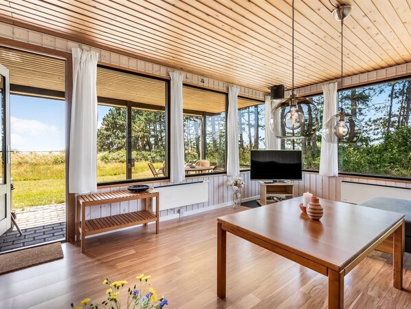 TV - "Tatianna" - 100m from the sea by Interhome (Ebeltoft)