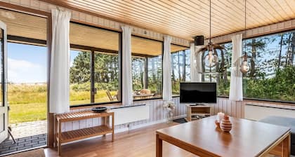 "Tatianna" - 100m from the sea by Interhome