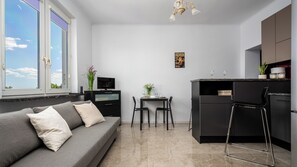 Apartament (38) | Área de estar | TV de tela plana