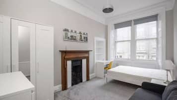 Apartment | Laptop workspace, blackout drapes, free WiFi