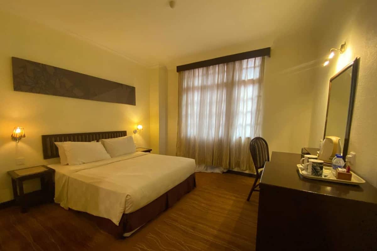 Deluxe Double Room, 1 Queen Bed | Soundproofing, free WiFi, bed sheets