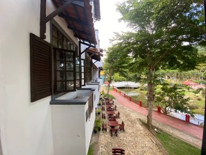 ด้านหน้าที่พัก