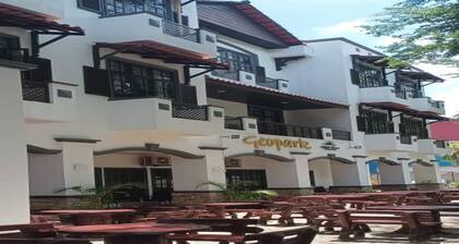 Capital O 91179 Geopark Oriental Village