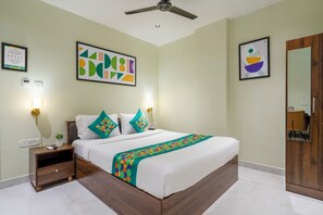 Standard Double Room | Iron/ironing board