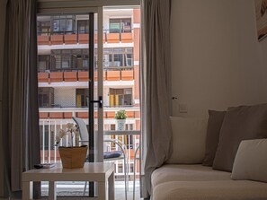 House | Living room - Seaside Apartment Las Palmas Near Playa Canteras (Las Palmas de Gran Canaria)
