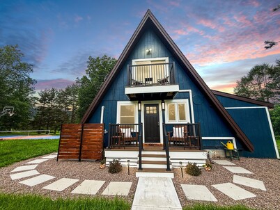 Pickleball + Hot Tub | Luxe A-Frame Escape