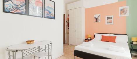 1 bedroom, iron/ironing board