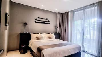 Luxury Villa, Balcony | Free WiFi