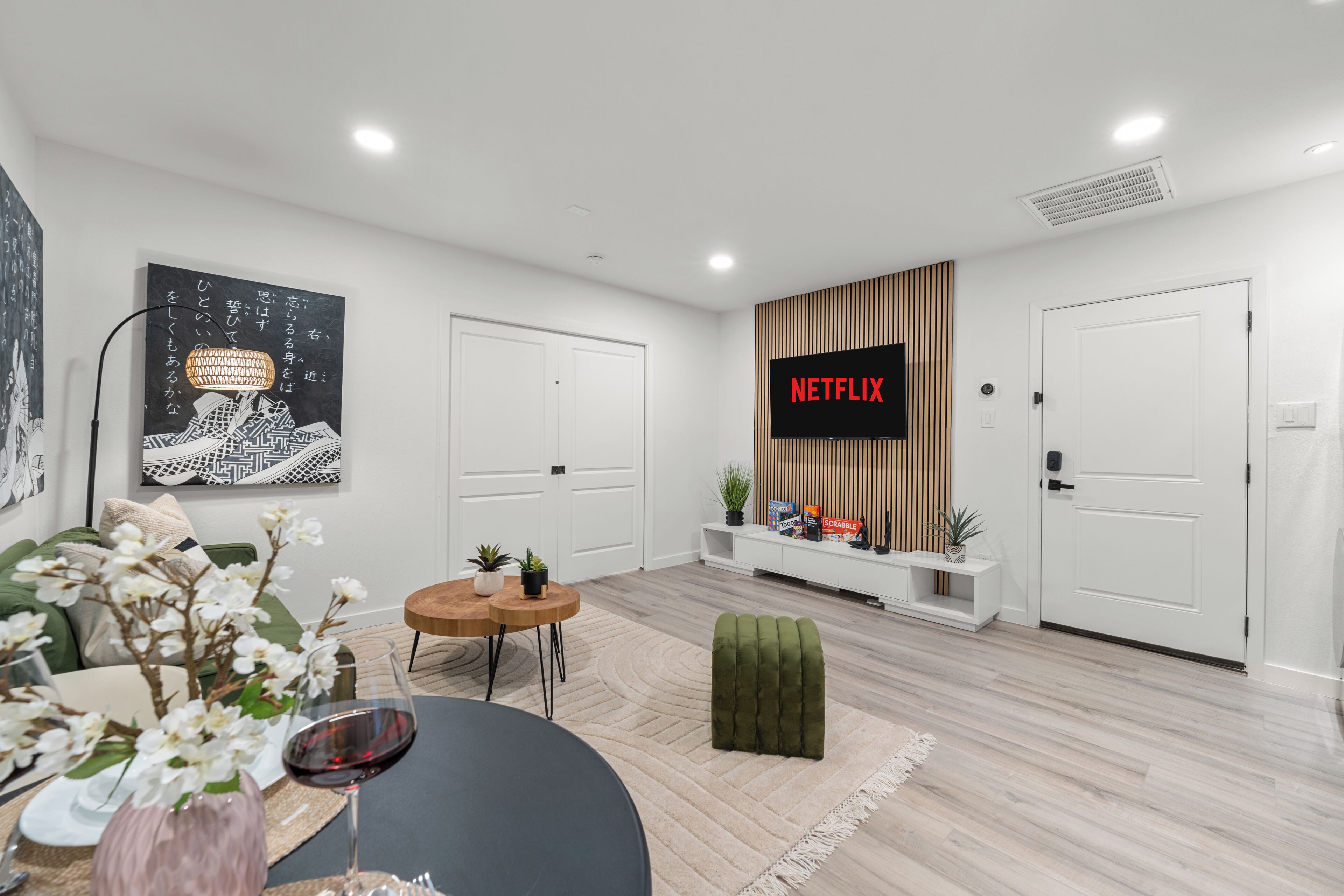 Japandi Style 1br Escape W Ev Charger, Bishop Arts - Lancaster, TX