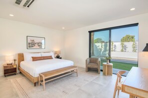13 bedrooms, desk, iron/ironing board, free WiFi